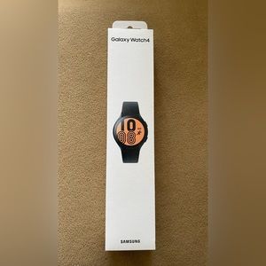 Samsung - Galaxy Watch4 Aluminum Smartwatch 44mm BT - Black